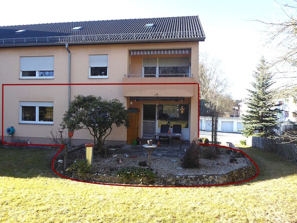 Ansicht mit Terrasse