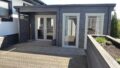 Terrasse mit Gartenhaus