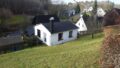 Haus mit Nebengeb. u. Scheune