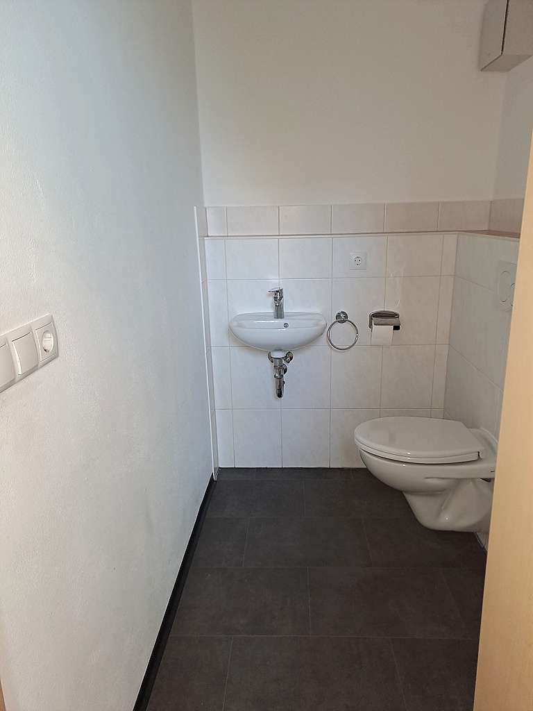 Gäste-WC WE Hinterhaus OG