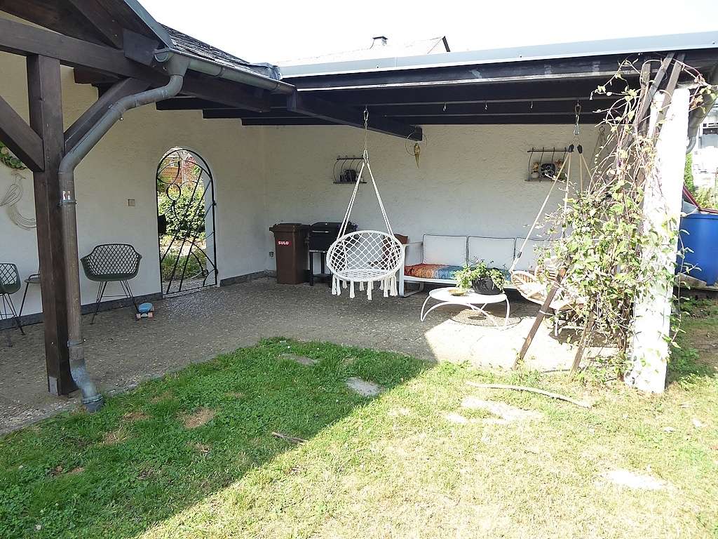 Eingangsbereich mit Pergola